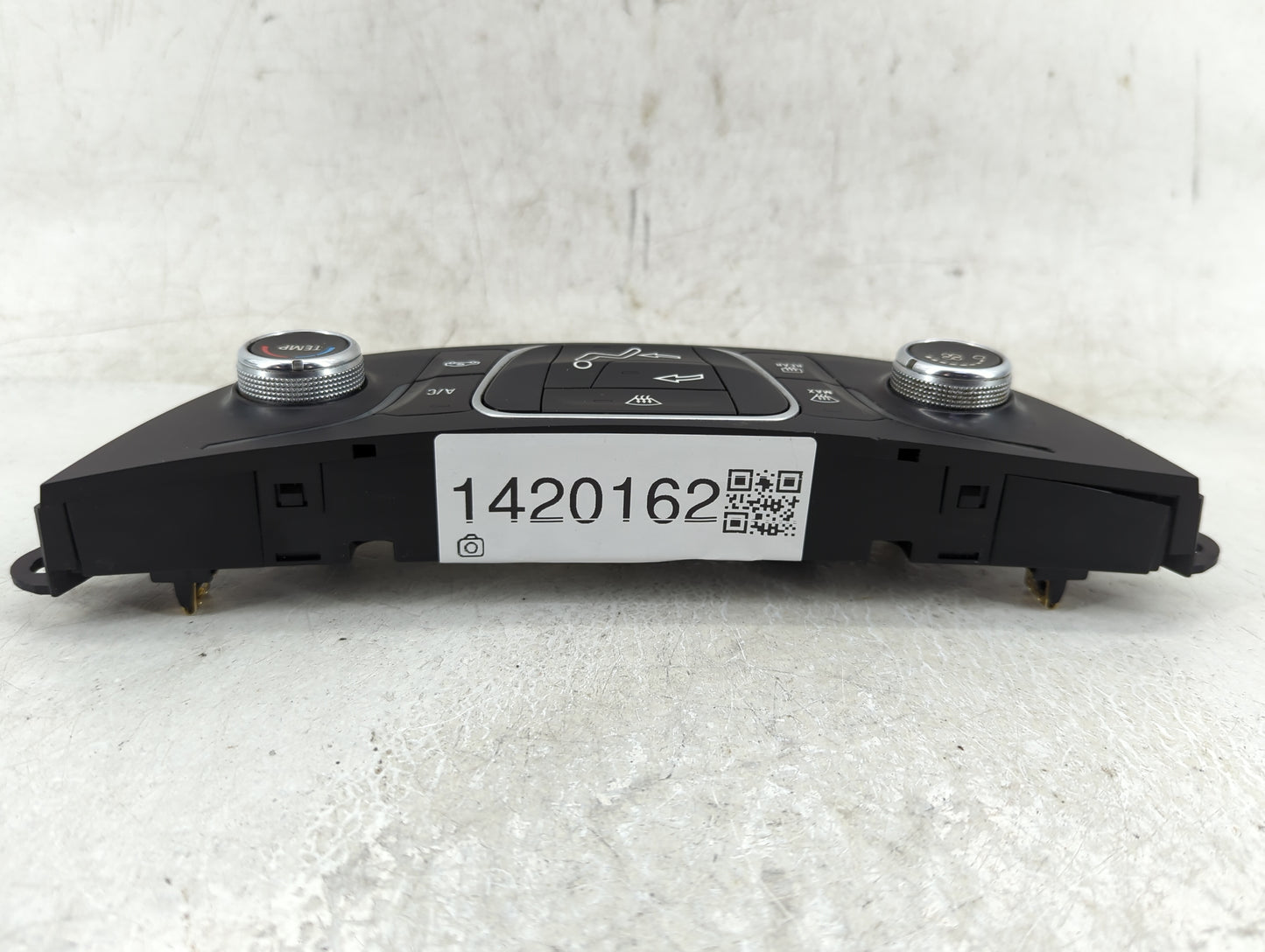 2016-2017 Chevrolet Malibu Ac Heater Climate Control 1420162 - Oemusedautoparts1.com