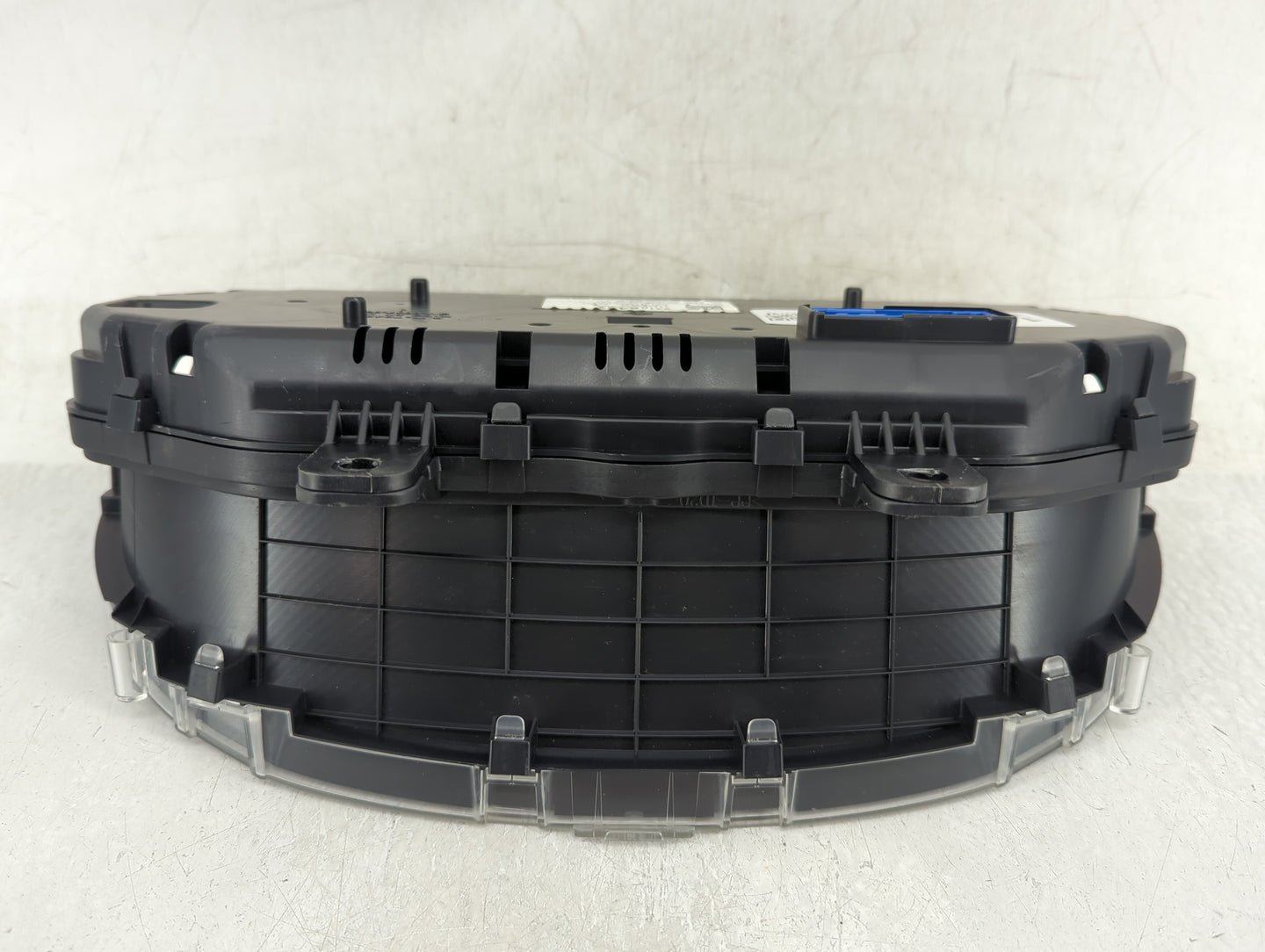2016 Chevrolet Malibu Instrument Cluster Speedometer Gauges P/N:175597137 84105432 Fits OEM Used Auto Parts - Oemusedautopar