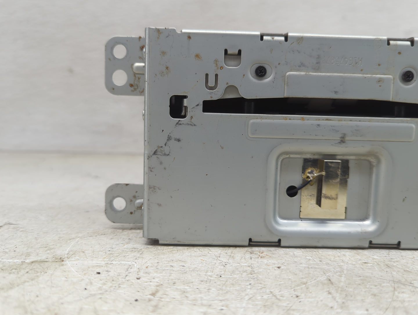 2016 Chevrolet Malibu Radio AM FM Cd Player Receiver Replacement P/N:23284461 Fits Fits 2017 OEM Used Auto Parts - Oemusedau