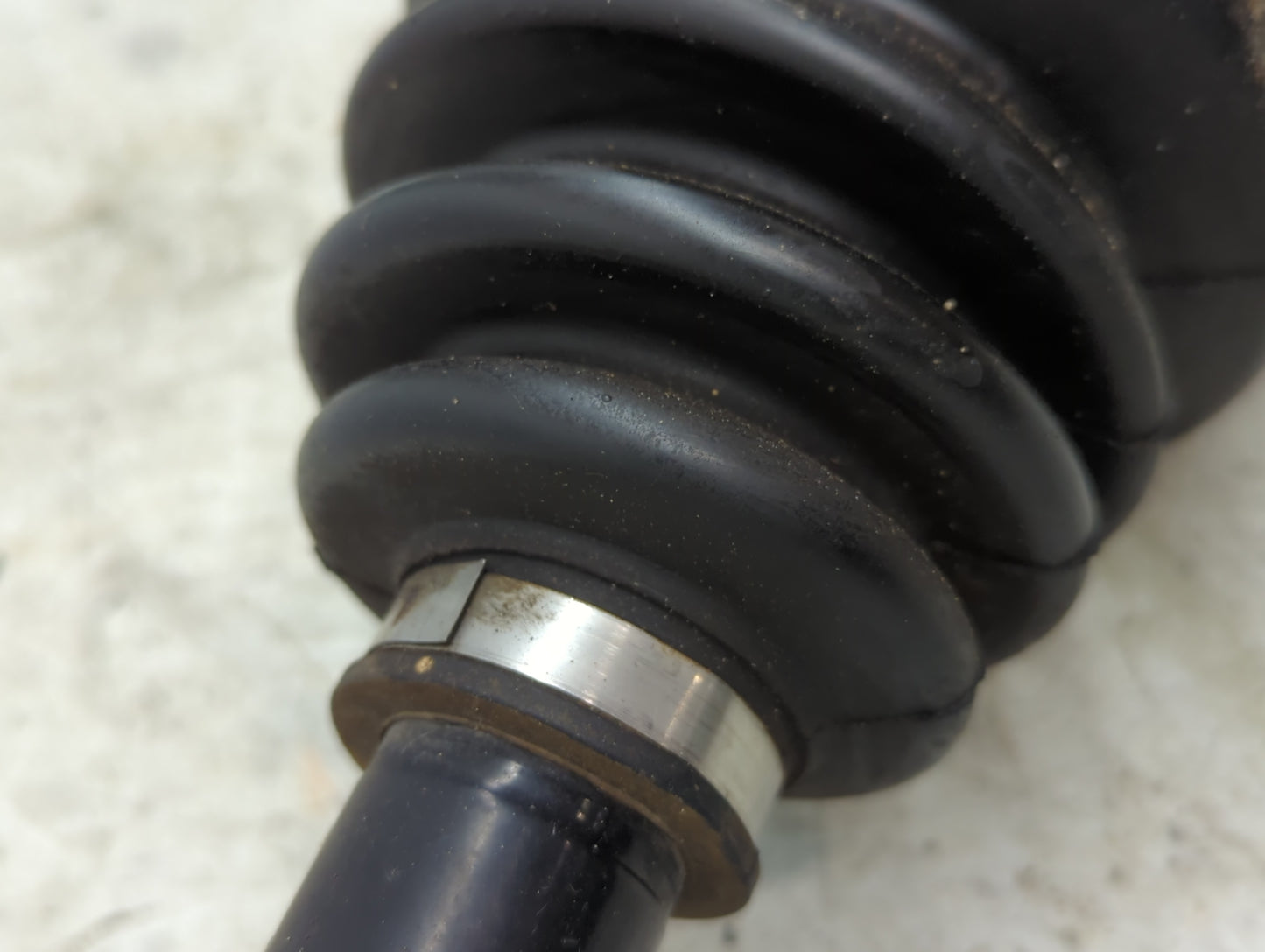 2016-2018 Chevrolet Malibu Axle Shaft Front Passenger Cv C/v - Oemusedautoparts1.com