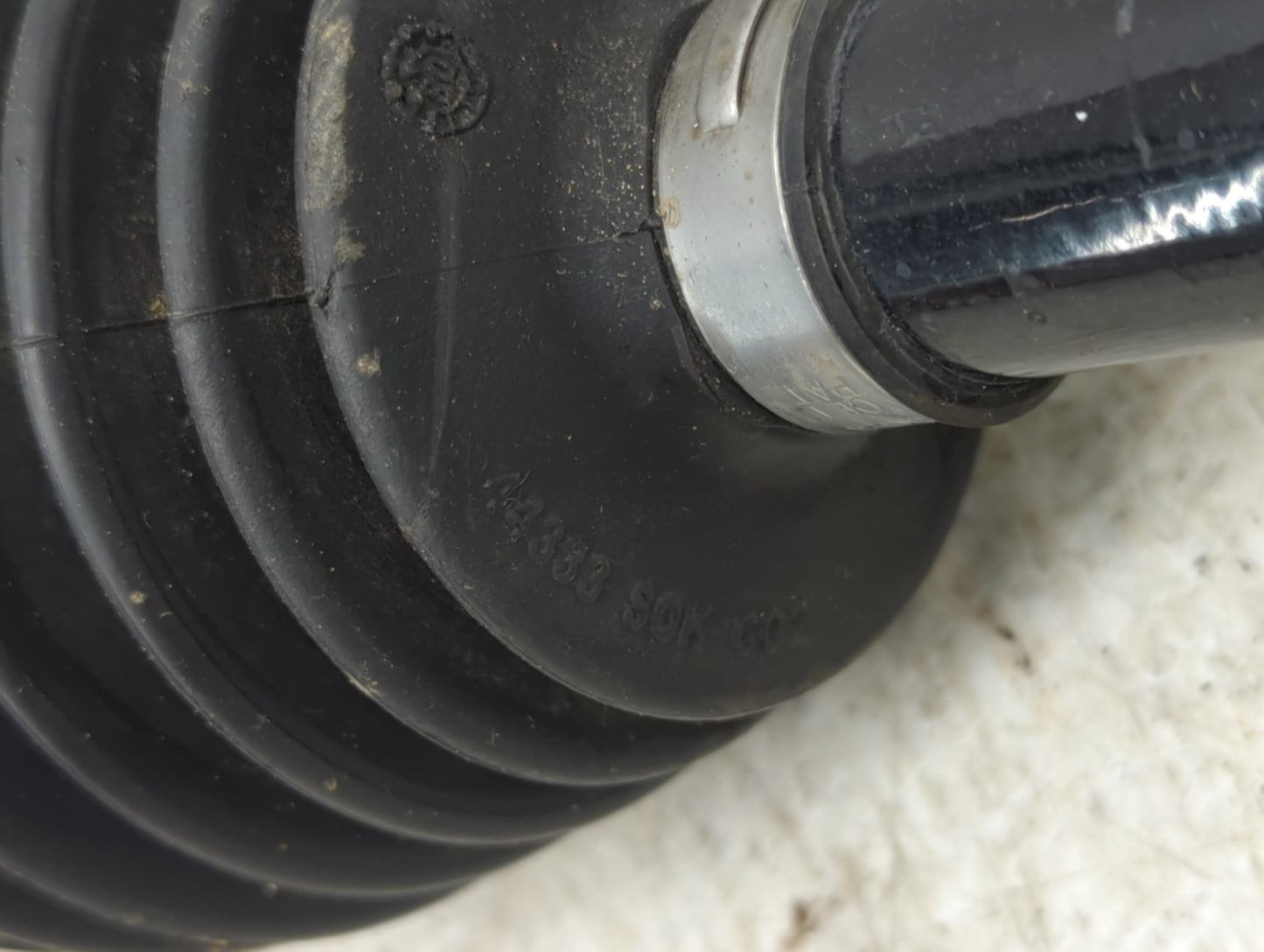 2016-2018 Chevrolet Malibu Axle Shaft Front Passenger Cv C/v - Oemusedautoparts1.com