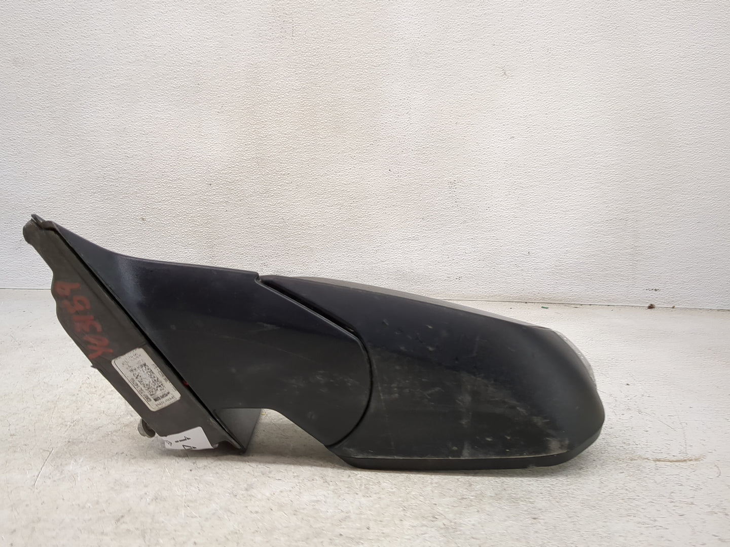 2016-2018 Chevrolet Malibu Driver Side View Mirror - Left Door Mirror OEM Used - Oemusedautoparts1.com