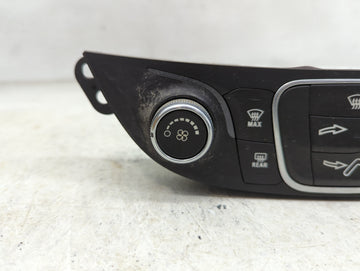 2016 Chevrolet Malibu Climate Control Module Temperature AC/Heater Replacement P/N:23414952 7370200000000X, 000235226 Fits OEM Used Auto Parts