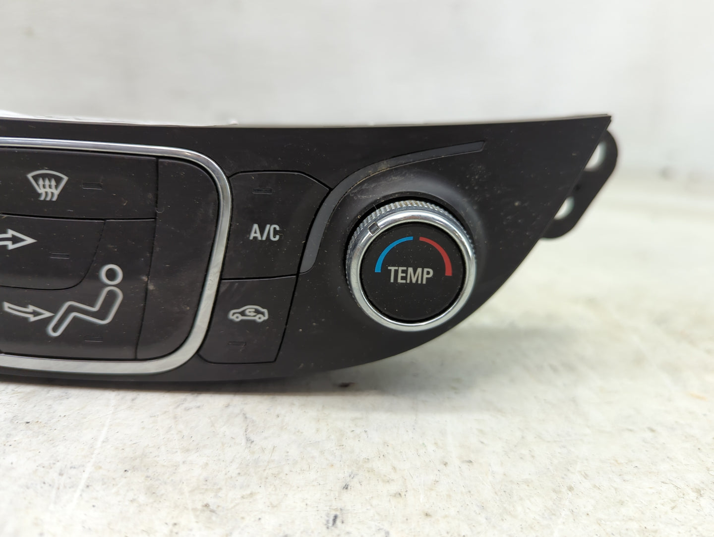 2016 Chevrolet Malibu Climate Control Module Temperature AC/Heater Replacement P/N:23414952 7370200000000X, 000235226 Fits O