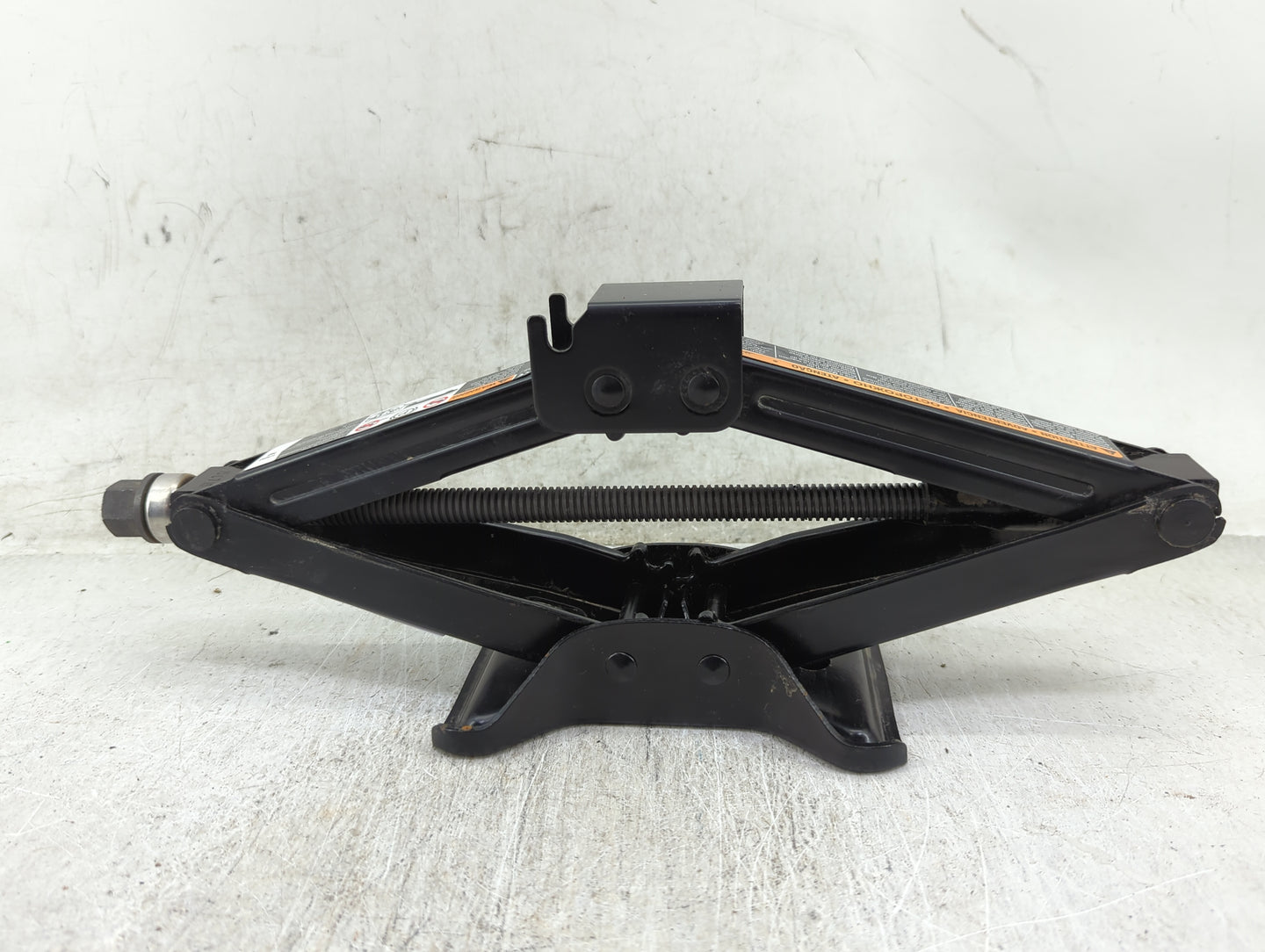 2016 Chevrolet Malibu Spare Scissor Car Jack - Oemusedautoparts1.com