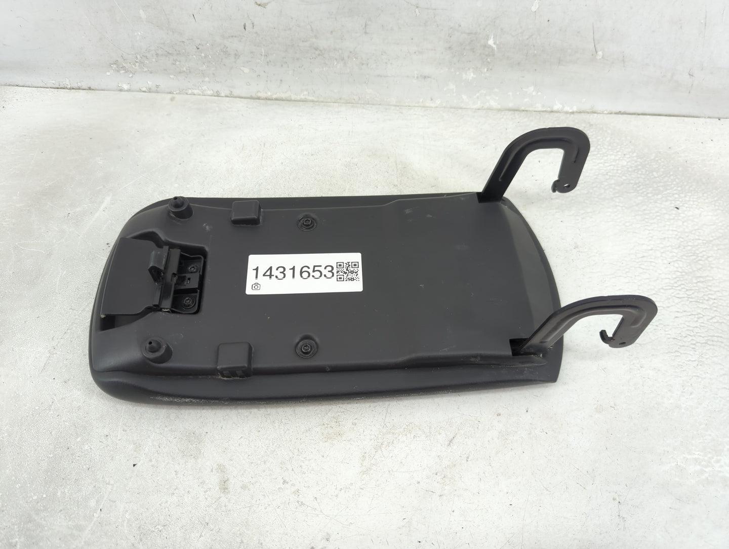 2016 Chevrolet Malibu Center Console Armrest Cover Lid Fits OEM Used Auto Parts - Oemusedautoparts1.com
