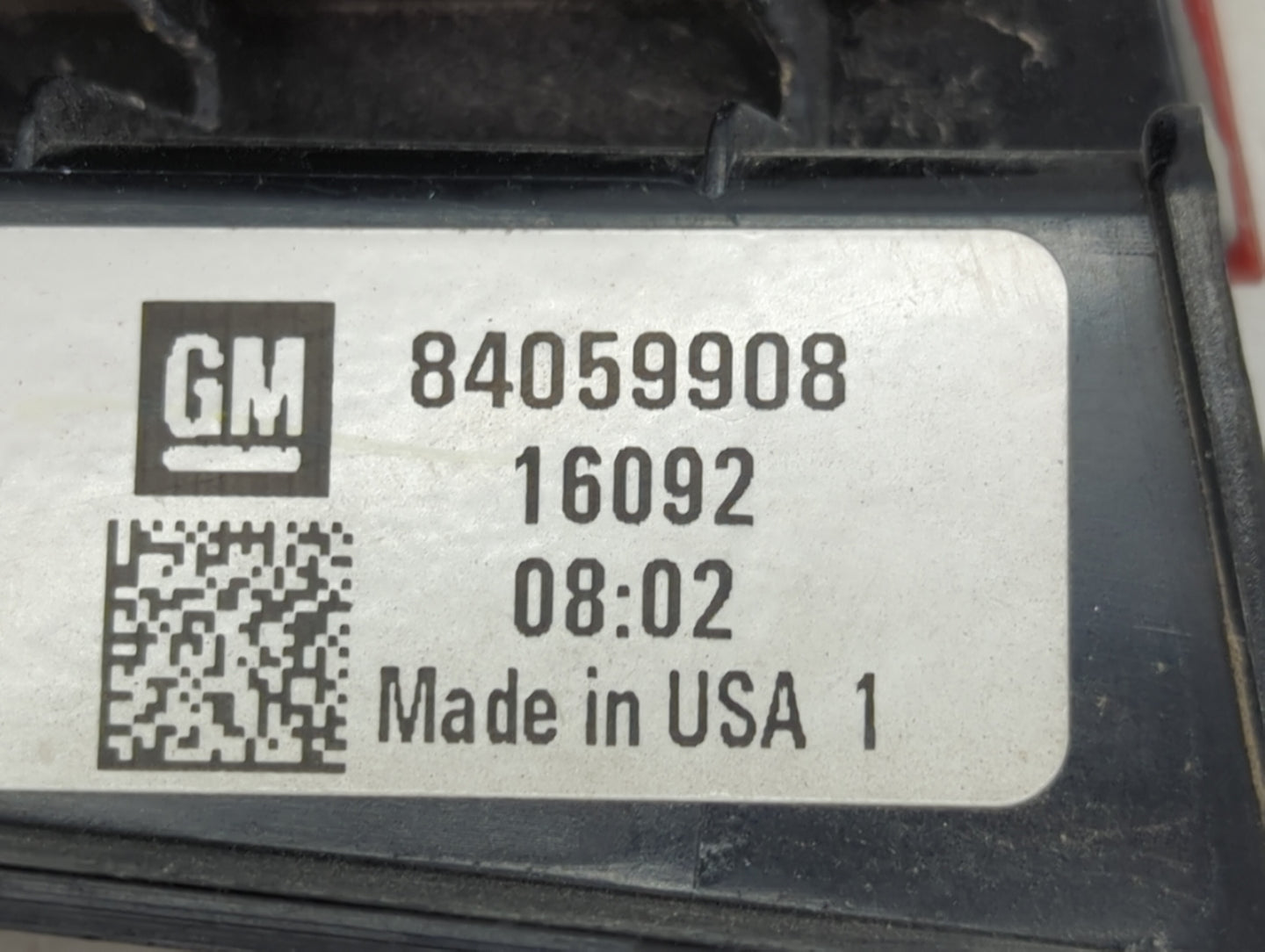 2016-2021 Chevrolet Malibu Tail Light Assembly Passenger Right OEM P/N:84059908 Fits Fits 2016 2017 2018 2019 2020 2021 OEM 