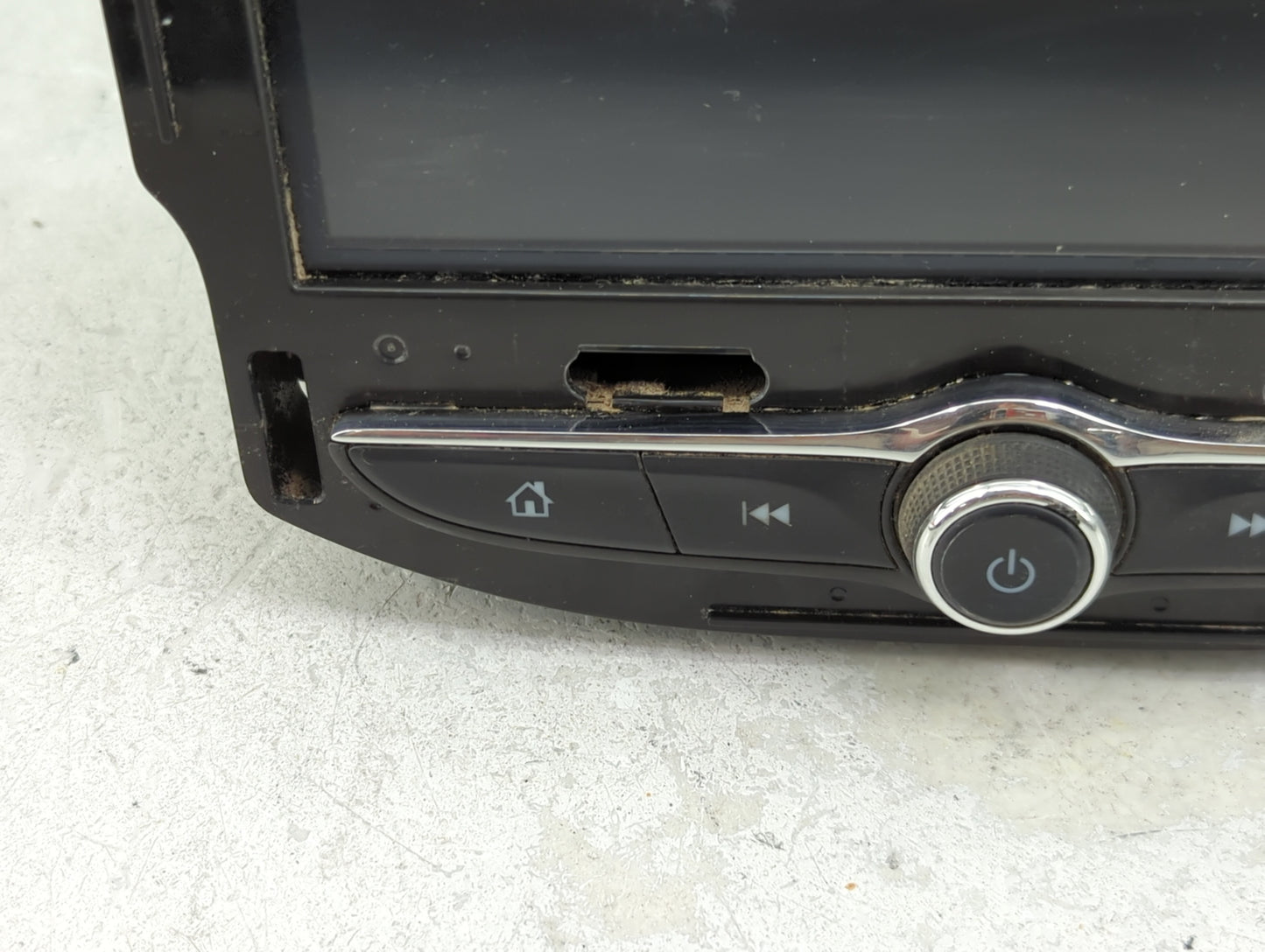 2016 Chevrolet Malibu Radio AM FM Cd Player Receiver Replacement Fits OEM Used Auto Parts - Oemusedautoparts1.com