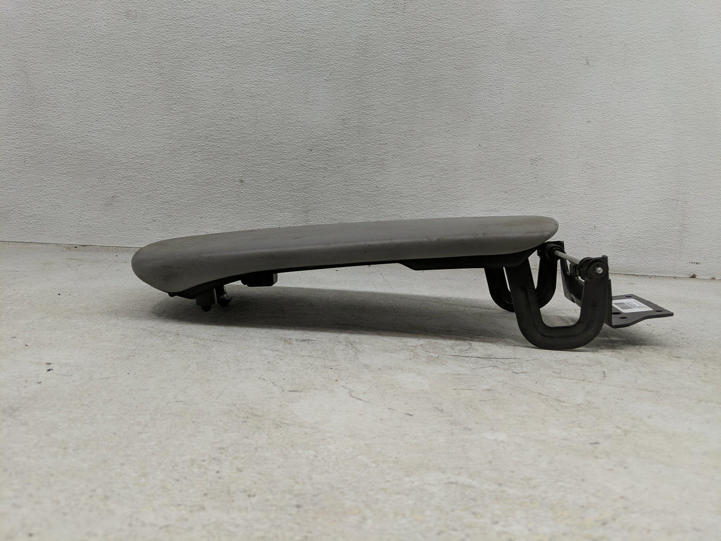 2016 Chevrolet Malibu Center Console Armrest Cover Lid Fits OEM Used Auto Parts - Oemusedautoparts1.com