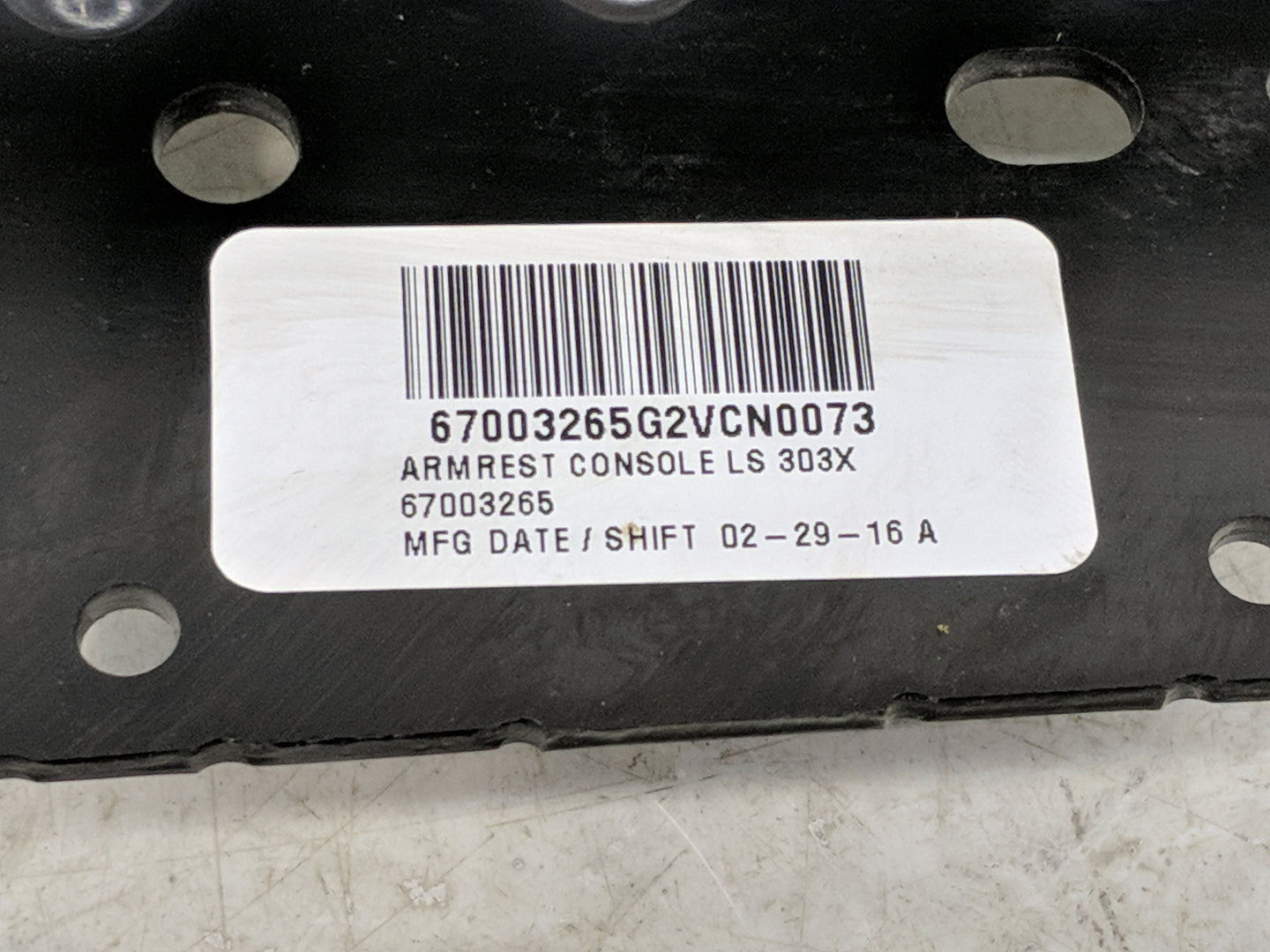 2016 Chevrolet Malibu Center Console Armrest Cover Lid Fits OEM Used Auto Parts - Oemusedautoparts1.com