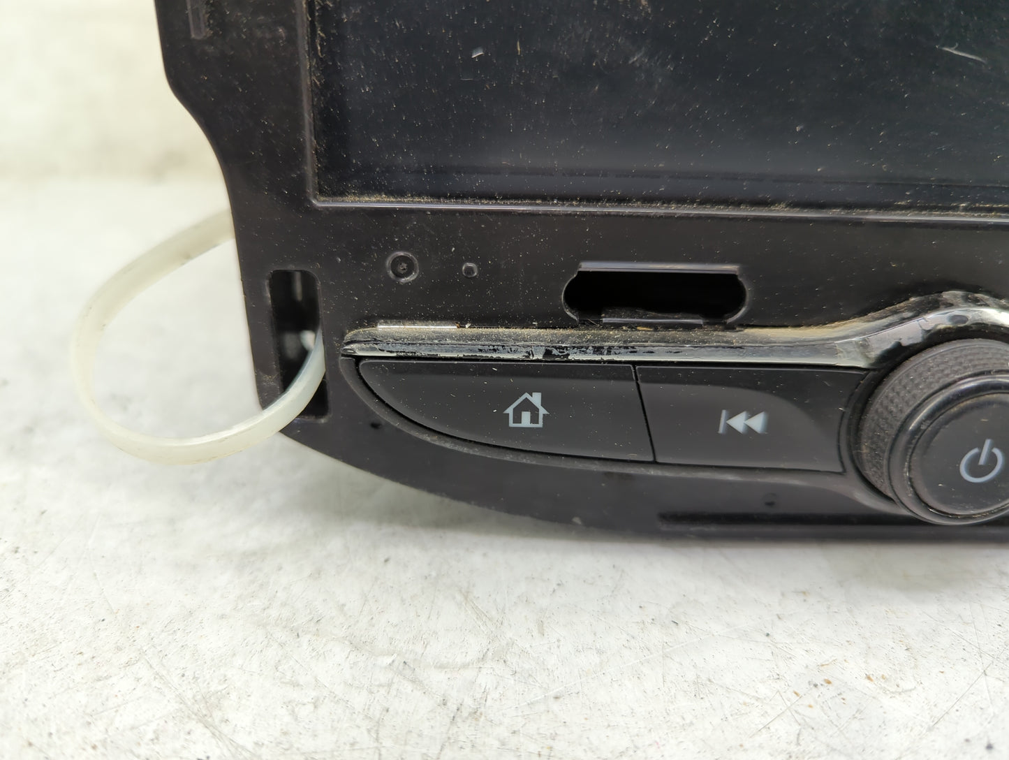 2016-2017 Chevrolet Malibu Radio AM FM Cd Player Receiver Replacement P/N:42473833 7310500000000X, 555343750 Fits Fits 2016 
