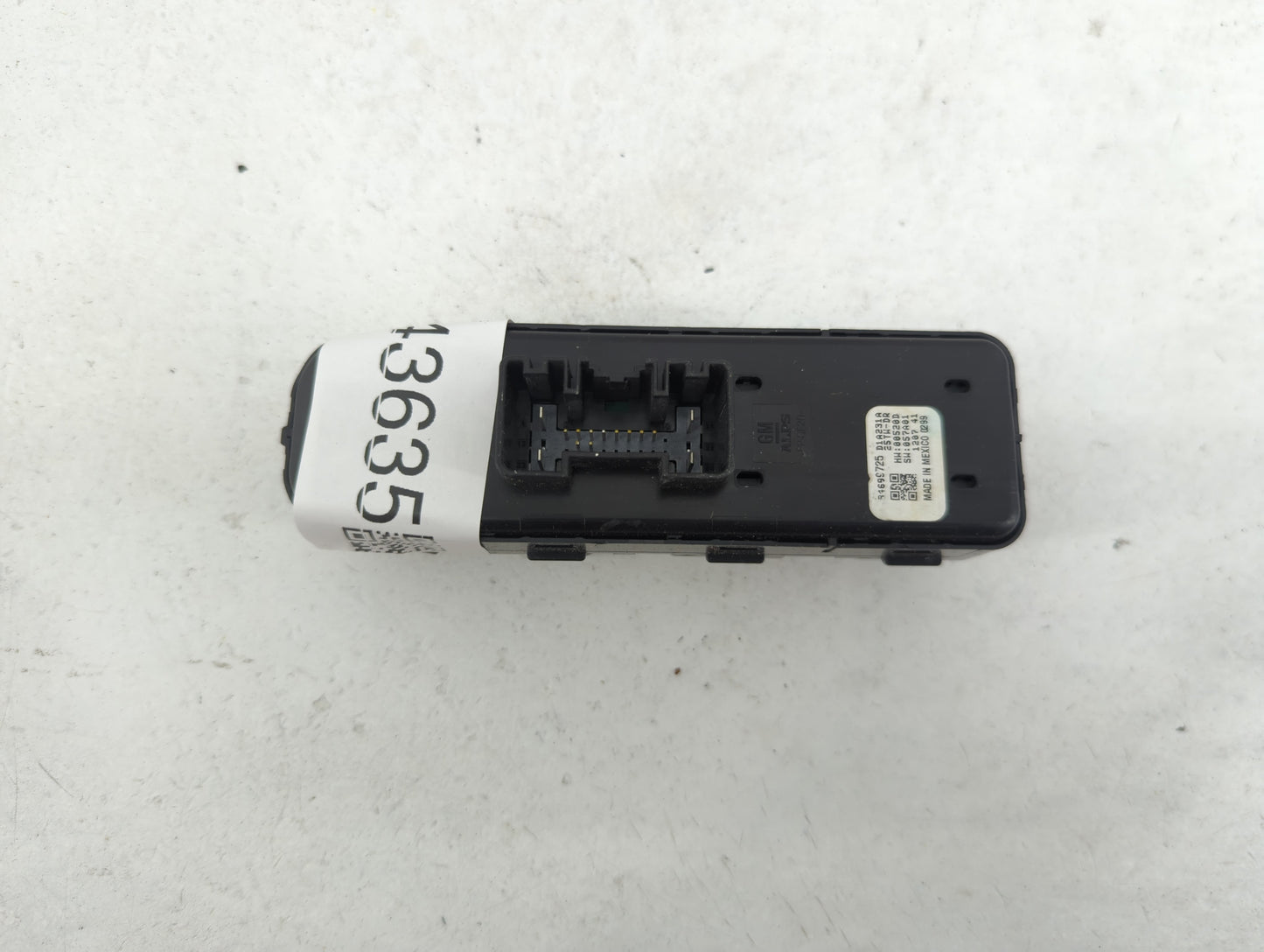 2016-2021 Chevrolet Malibu Master Power Window Switch Replacement Driver Side Left P/N:84699725 Fits OEM Used Auto Parts - O
