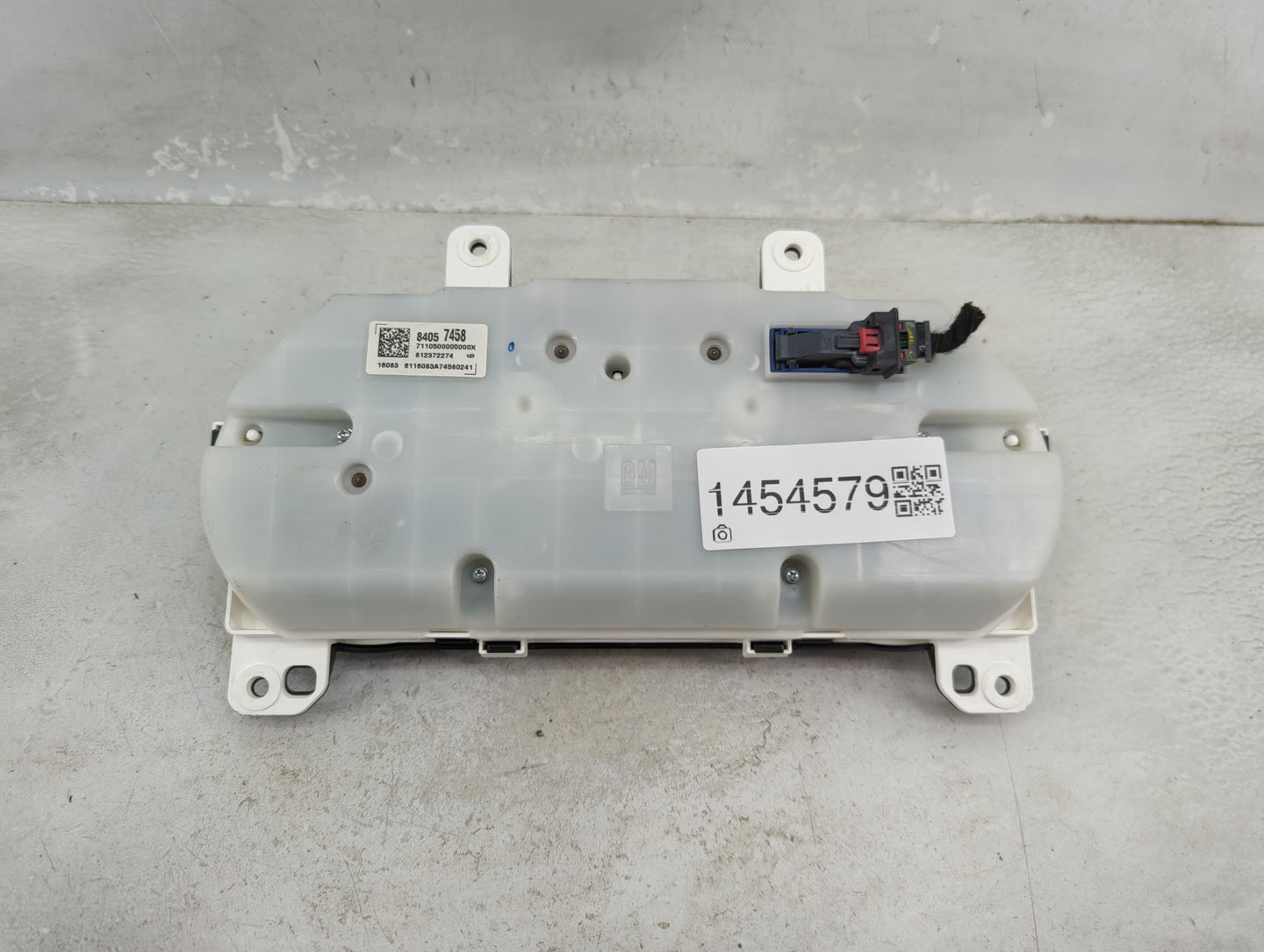 2016-2016 Chevrolet Malibu Speedometer Instrument Cluster Gauges - Oemusedautoparts1.com