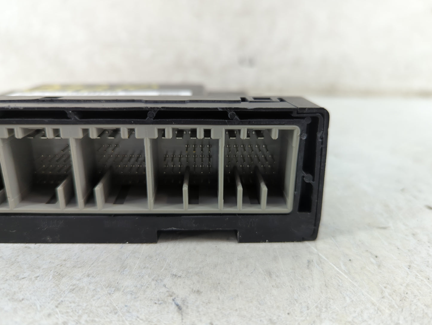 2016-2016 Chevrolet Malibu Body Control Module Bcm 13508905 - Oemusedautoparts1.com