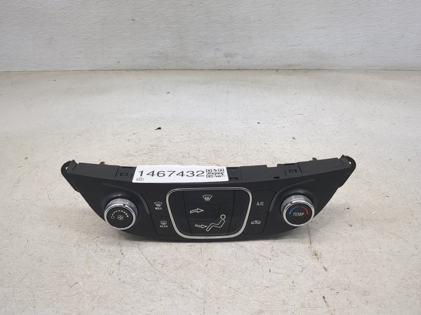2016-2017 Chevrolet Malibu Climate Control Module Temperature AC/Heater Replacement P/N:23414952 737020000000X Fits Fits 201