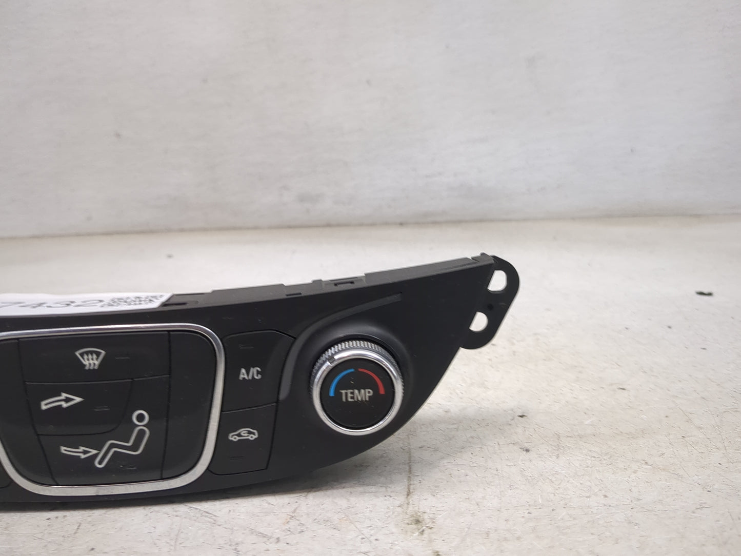 2016-2017 Chevrolet Malibu Climate Control Module Temperature AC/Heater Replacement P/N:23414952 737020000000X Fits Fits 201