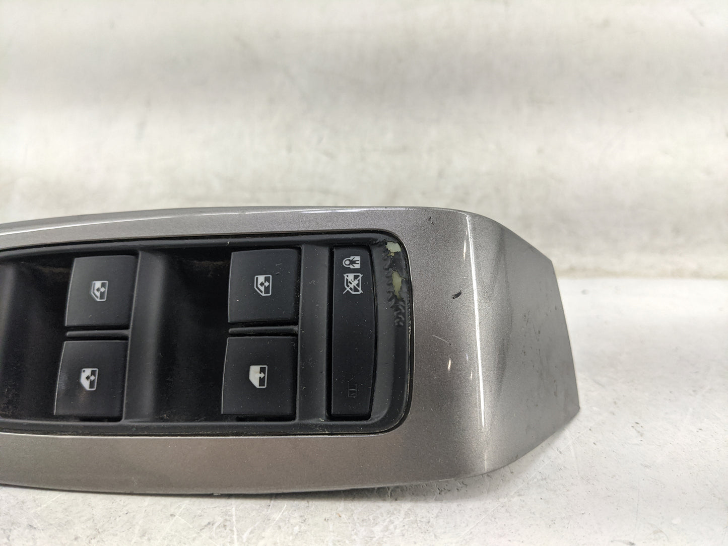 2016 Chevrolet Malibu Master Power Window Switch Replacement Driver Side Left P/N:V005158945 Fits OEM Used Auto Parts - Oemu