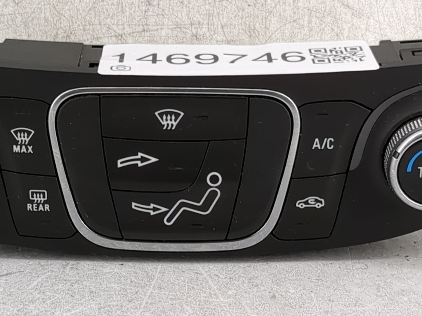 2016-2017 Chevrolet Malibu Climate Control Module Temperature AC/Heater Replacement P/N:23414952 7370200000000X Fits OEM Use