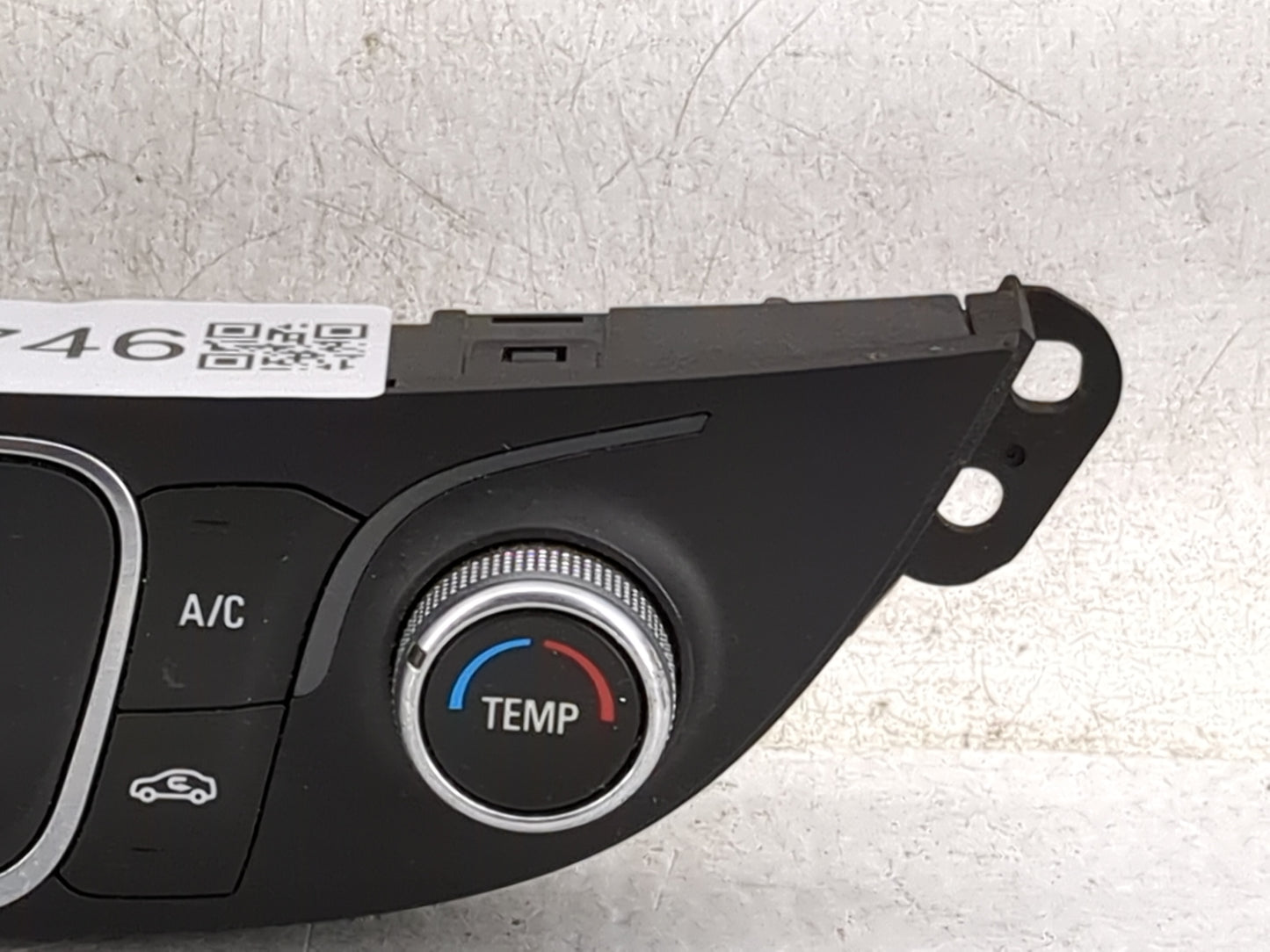 2016-2017 Chevrolet Malibu Climate Control Module Temperature AC/Heater Replacement P/N:23414952 7370200000000X Fits OEM Use