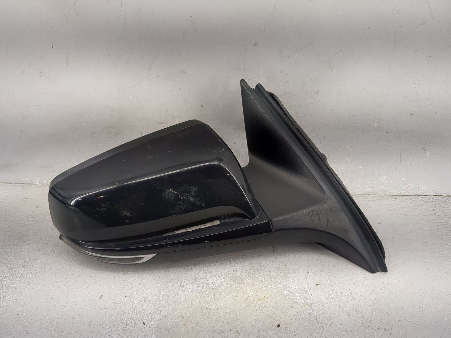 2014-2016 Chevrolet Malibu Passenger Side View Mirror - Right Door Mirror OEM Used - Oemusedautoparts1.com