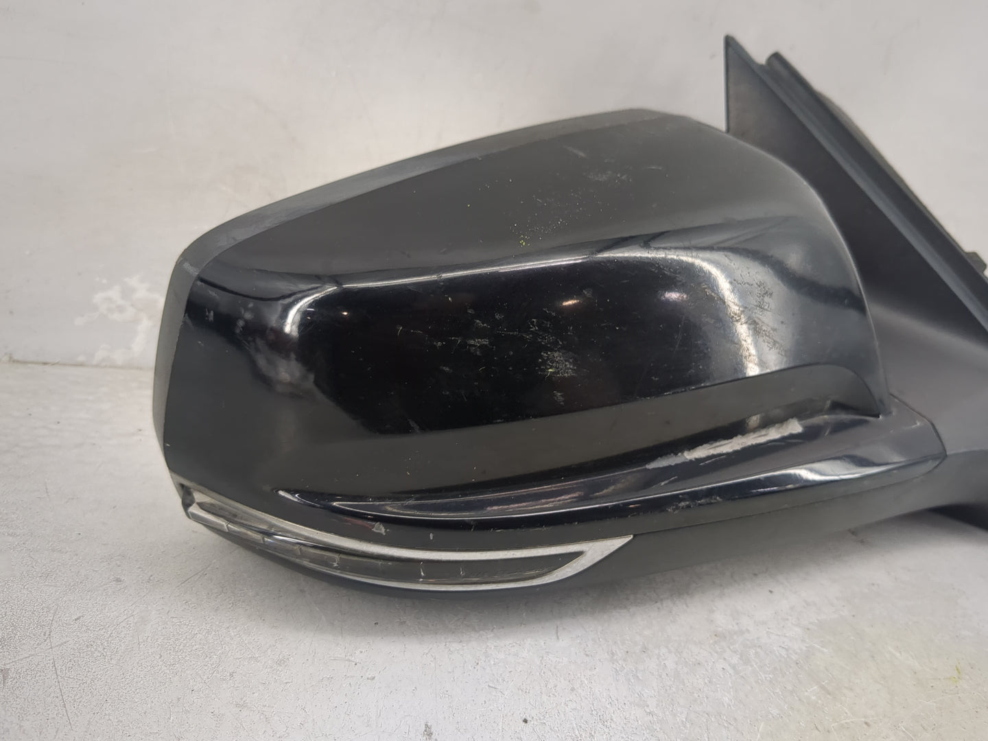 2014-2016 Chevrolet Malibu Passenger Side View Mirror - Right Door Mirror OEM Used - Oemusedautoparts1.com