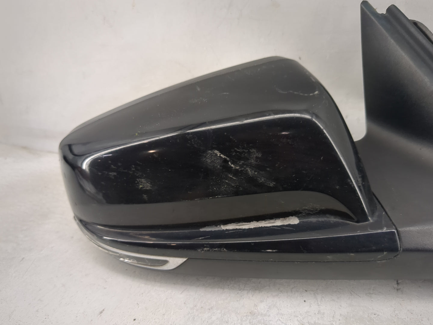 2014-2016 Chevrolet Malibu Passenger Side View Mirror - Right Door Mirror OEM Used - Oemusedautoparts1.com