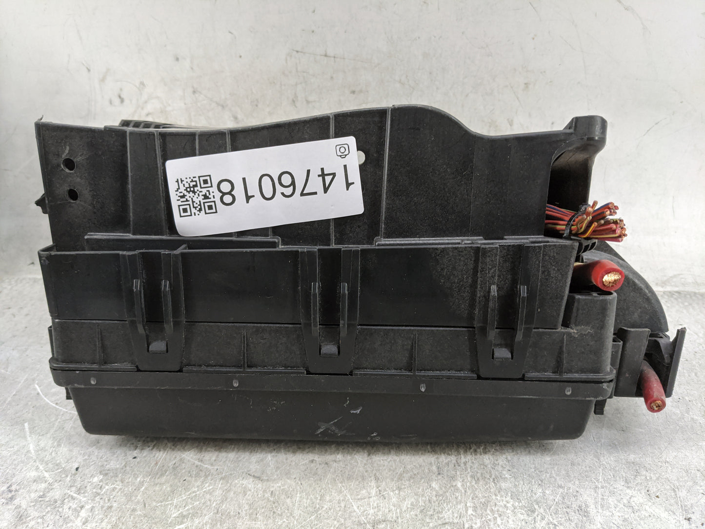 2014-2016 Chevrolet Malibu Fusebox Fuse Box Panel Relay Module P/N:23424337 Fits Fits 2014 2015 2016 OEM Used Auto Parts - O