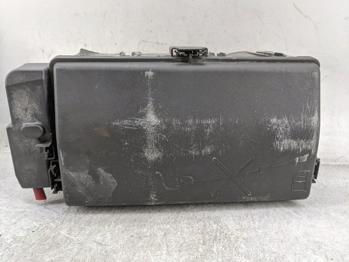 2014-2016 Chevrolet Malibu Fusebox Fuse Box Panel Relay Module P/N:23424337 Fits Fits 2014 2015 2016 OEM Used Auto Parts - O