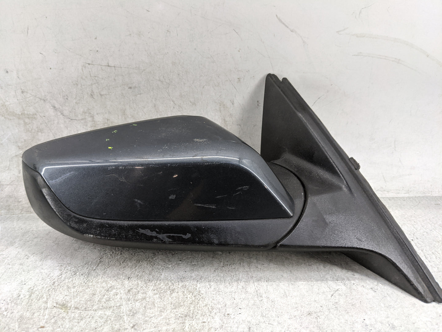 2016 Chevrolet Malibu Passenger Side View Mirror - Right Door Mirror OEM Used - Oemusedautoparts1.com