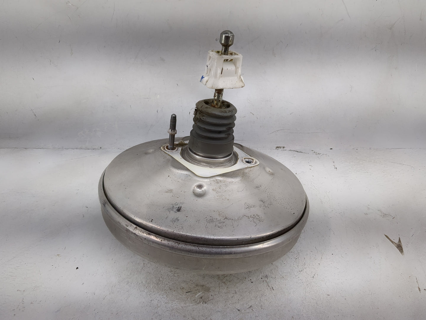 2016-2021 Chevrolet Malibu Power Brake Booster Oem 1480857 - Oemusedautoparts1.com