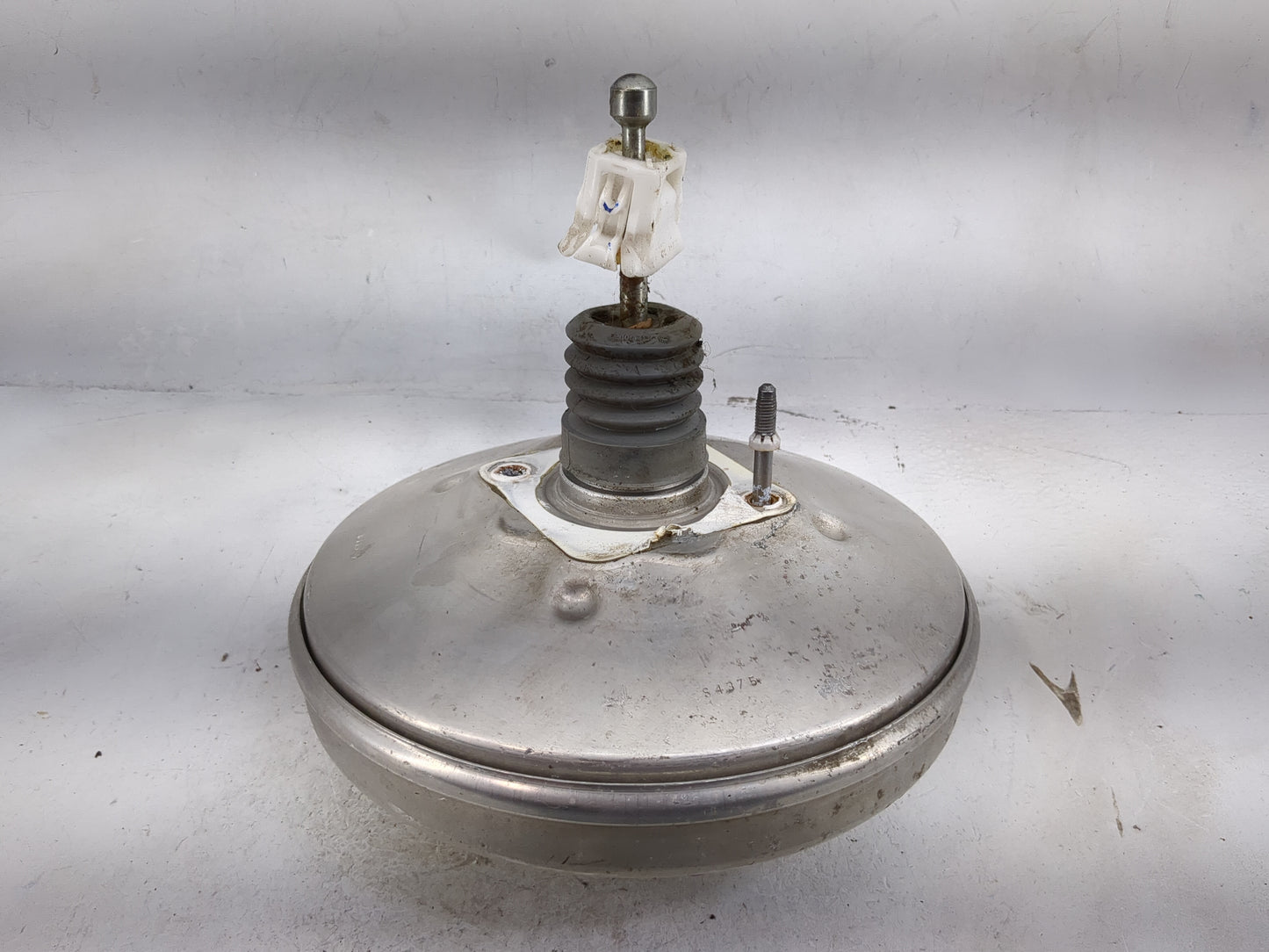 2016-2021 Chevrolet Malibu Power Brake Booster Oem 1480857 - Oemusedautoparts1.com