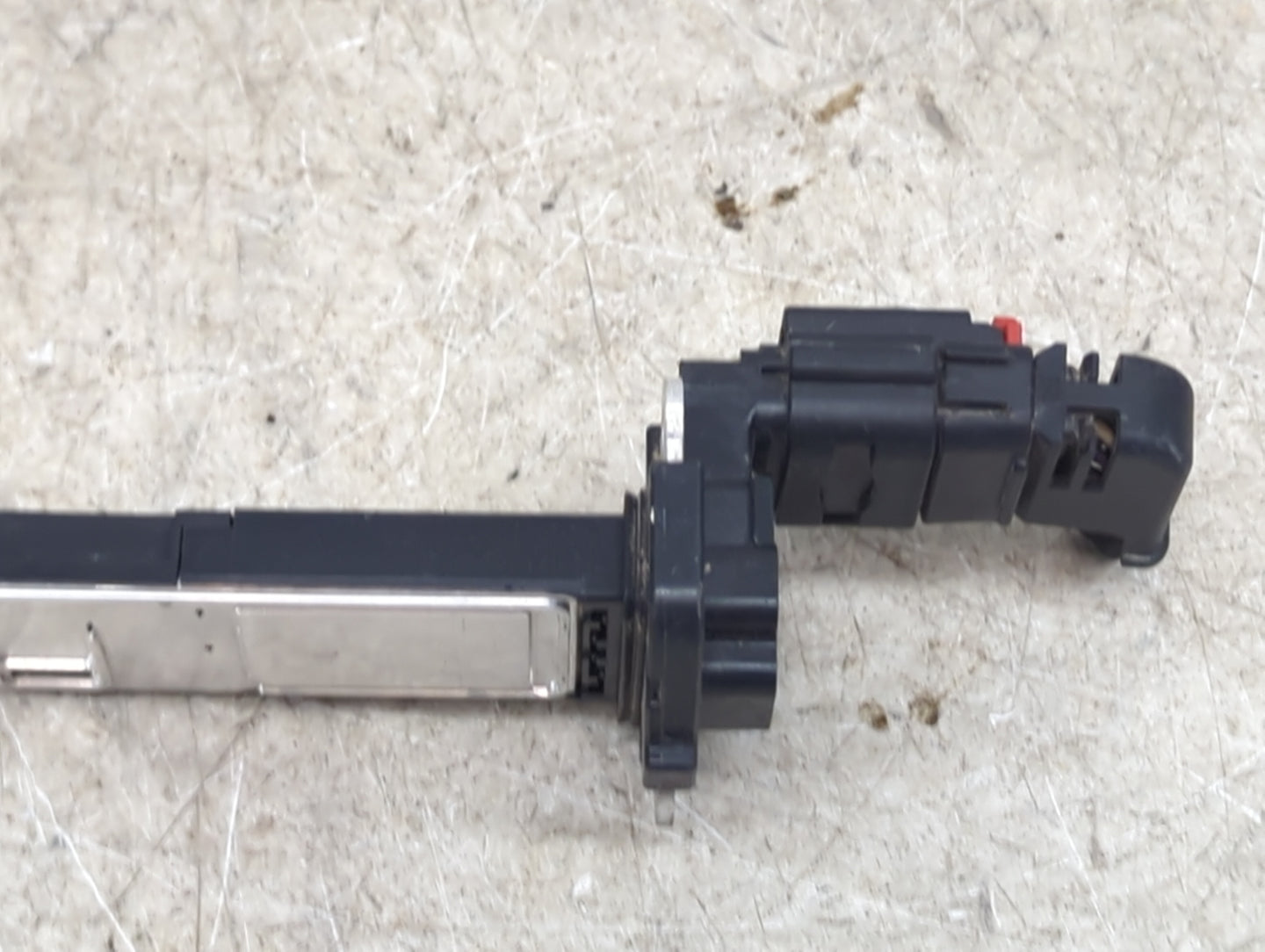 2013-2016 Chevrolet Malibu Mass Air Flow Meter Maf 1486422 - Oemusedautoparts1.com