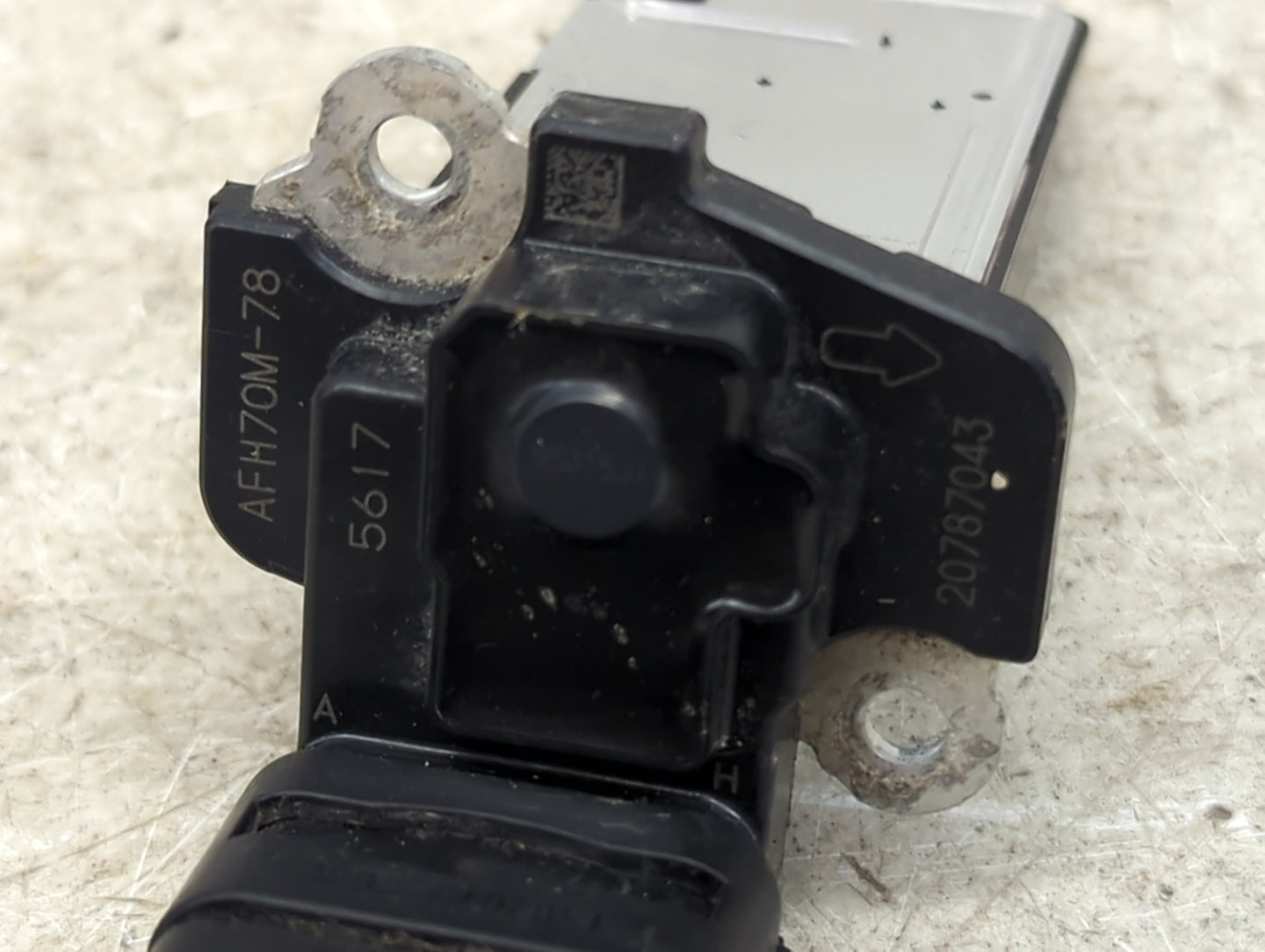 2013-2016 Chevrolet Malibu Mass Air Flow Meter Maf 1486422 - Oemusedautoparts1.com