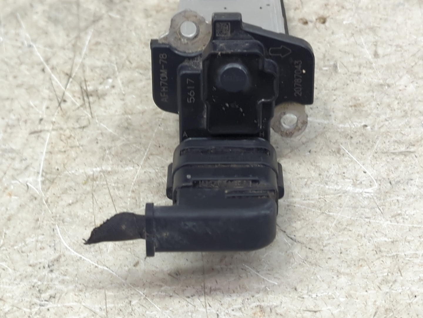 2013-2016 Chevrolet Malibu Mass Air Flow Meter Maf 1486422 - Oemusedautoparts1.com