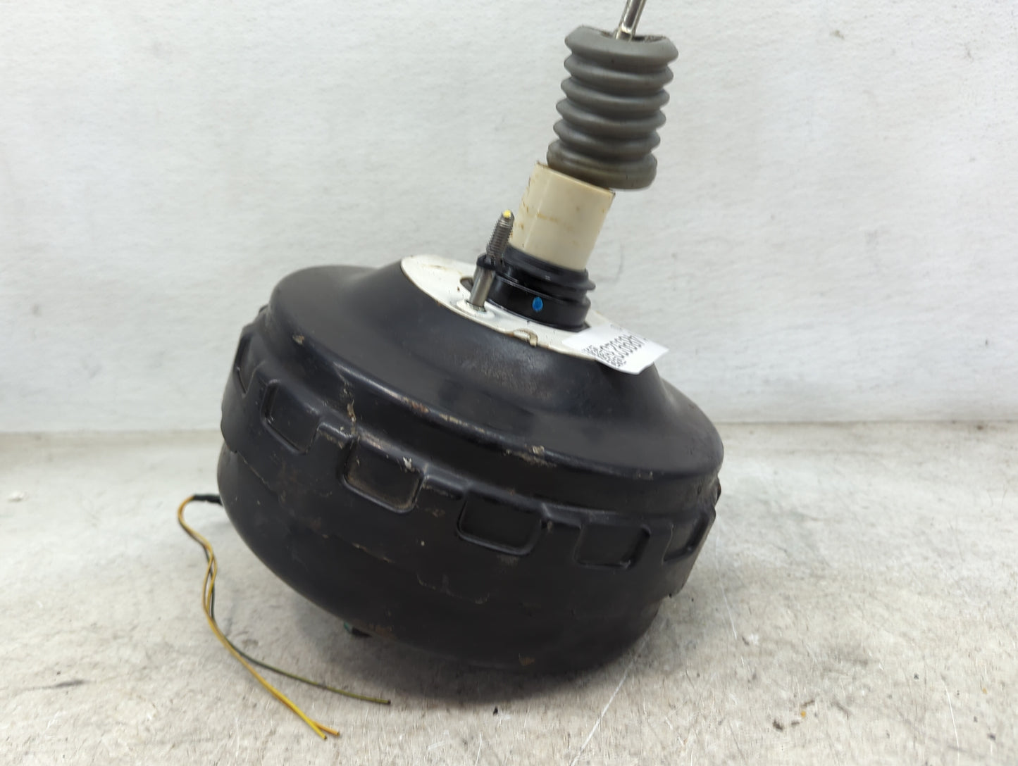 2013-2016 Chevrolet Malibu Power Brake Booster Oem 1489923 - Oemusedautoparts1.com
