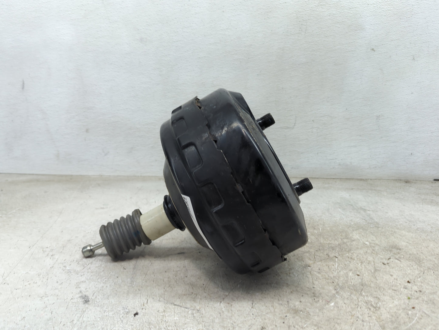 2013-2016 Chevrolet Malibu Power Brake Booster Oem 1490231 - Oemusedautoparts1.com