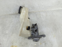 2016-2021 Chevrolet Malibu Brake Master Cylinder 1490508 - Oemusedautoparts1.com
