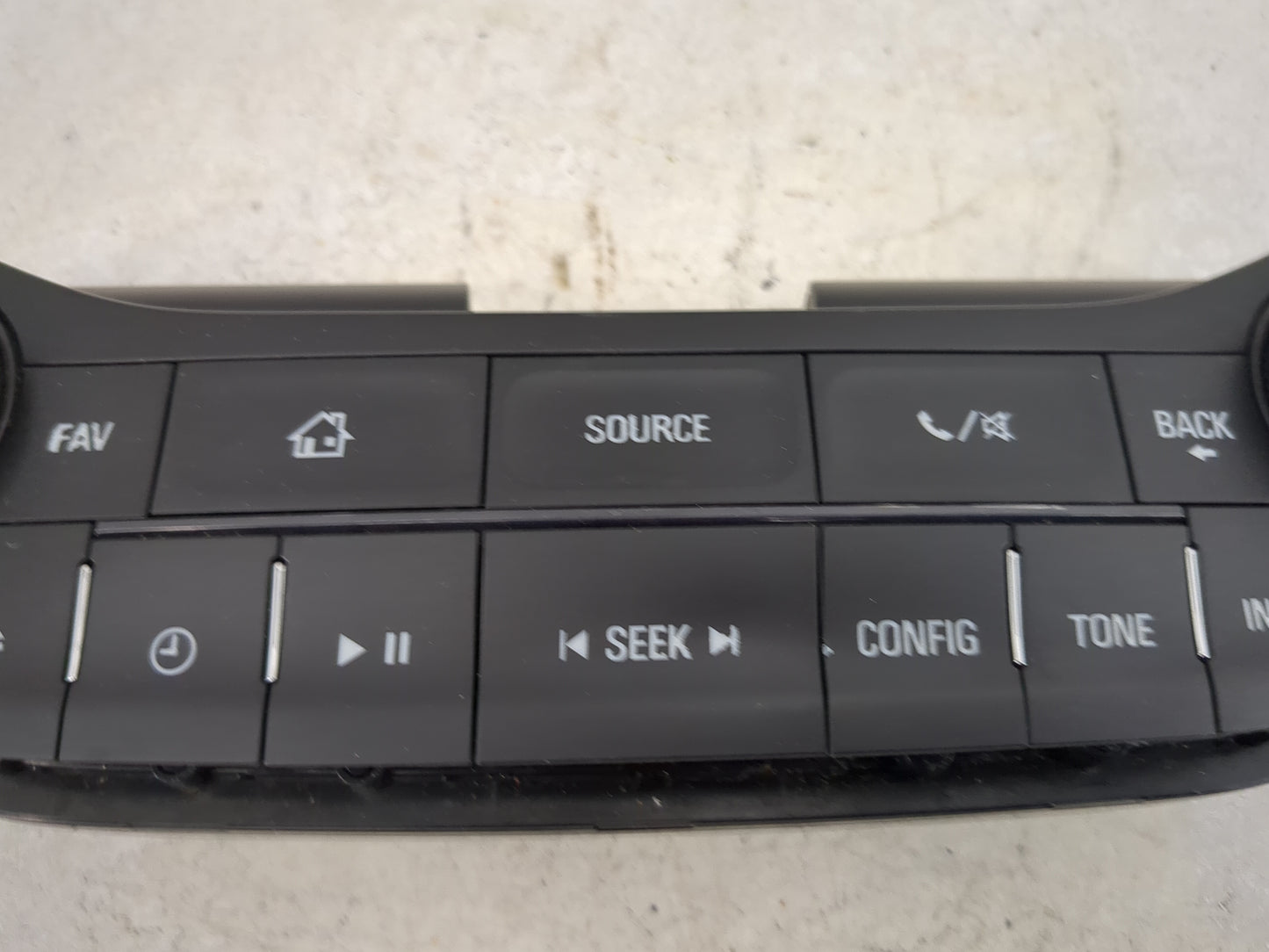 2014-2016 Chevrolet Malibu Radio Control Panel 1492552 - Oemusedautoparts1.com