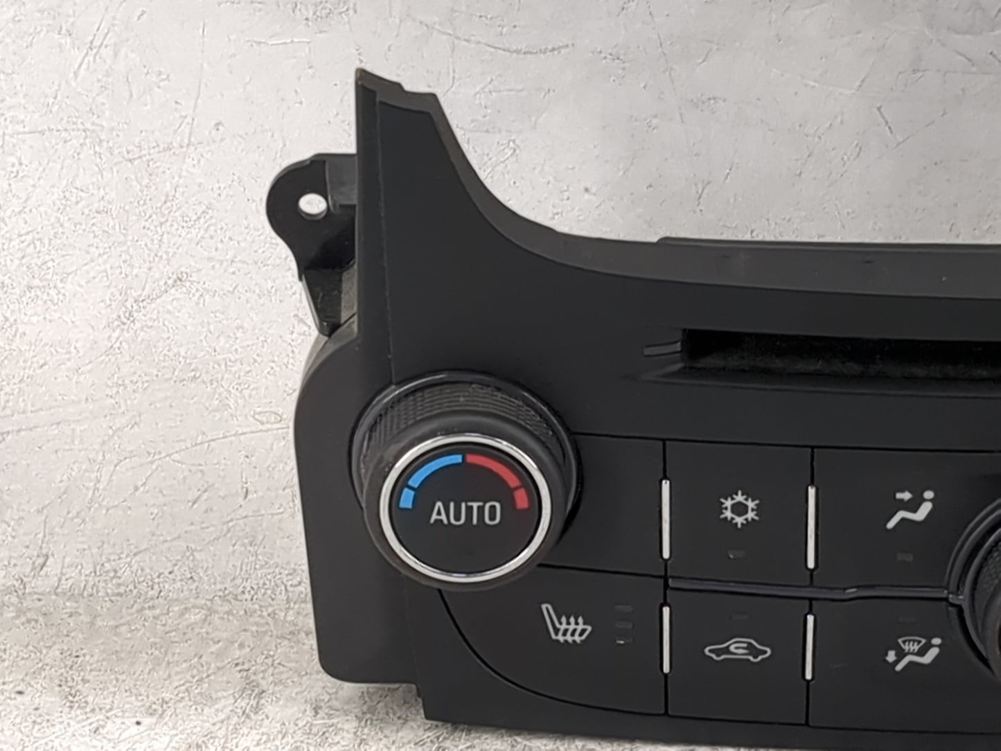 2014-2016 Chevrolet Malibu Climate Control Module Temperature AC/Heater Replacement P/N:23465801 545290509 Fits OEM Used Aut