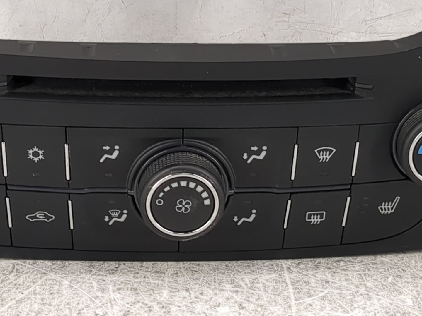 2014-2016 Chevrolet Malibu Climate Control Module Temperature AC/Heater Replacement P/N:23465801 545290509 Fits OEM Used Aut