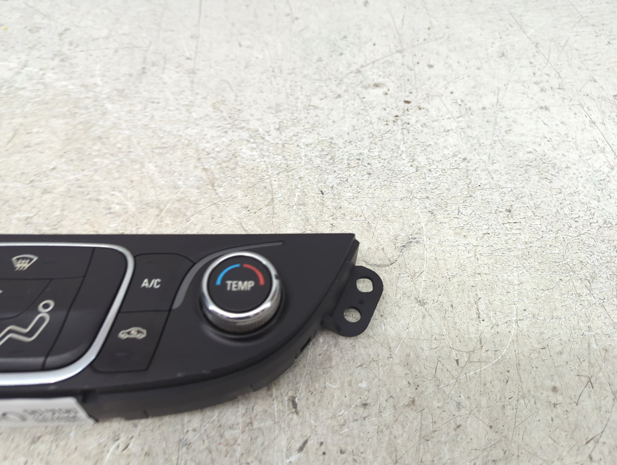 2016-2017 Chevrolet Malibu Climate Control Module Temperature AC/Heater Replacement P/N:23414952 737020000000X Fits Fits 201