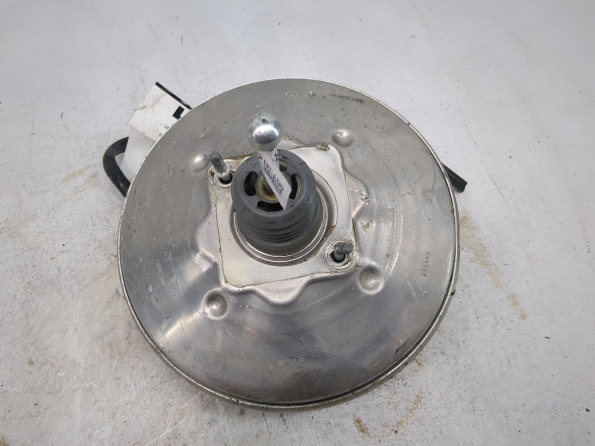 2016-2021 Chevrolet Malibu Power Brake Booster Oem 1508937 - Oemusedautoparts1.com