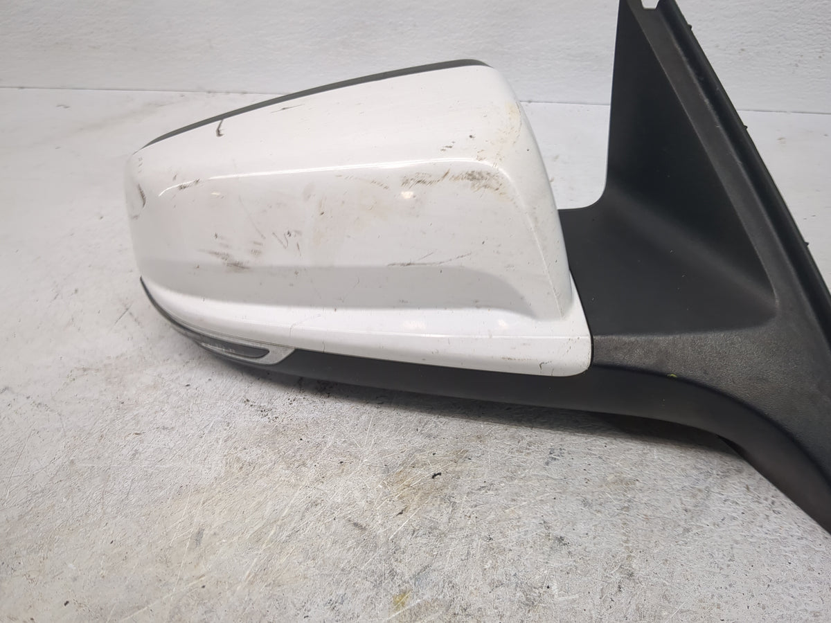 2014-2016 Chevrolet Malibu Passenger Side View Mirror - Right Door Mirror OEM Used - Oemusedautoparts1.com