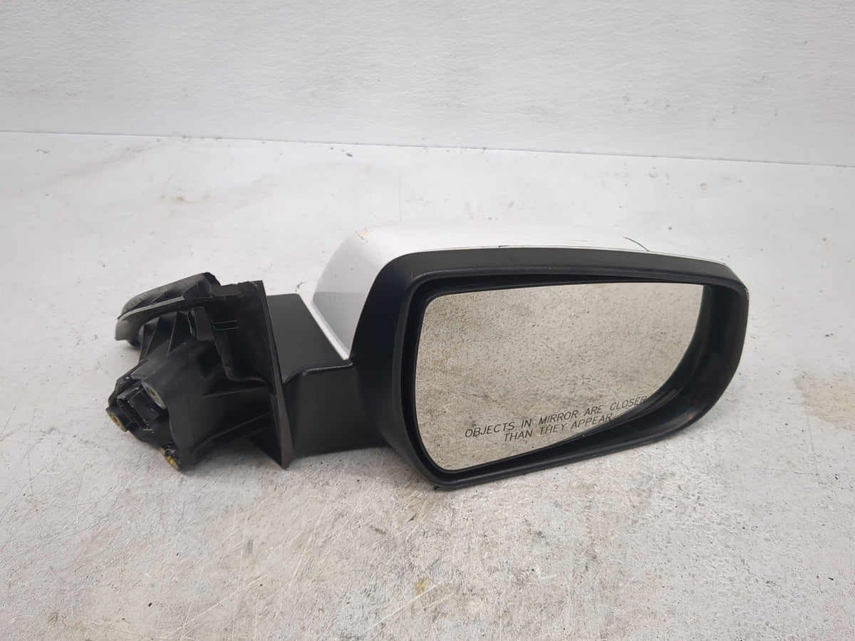 2014-2016 Chevrolet Malibu Passenger Side View Mirror - Right Door Mirror OEM Used - Oemusedautoparts1.com