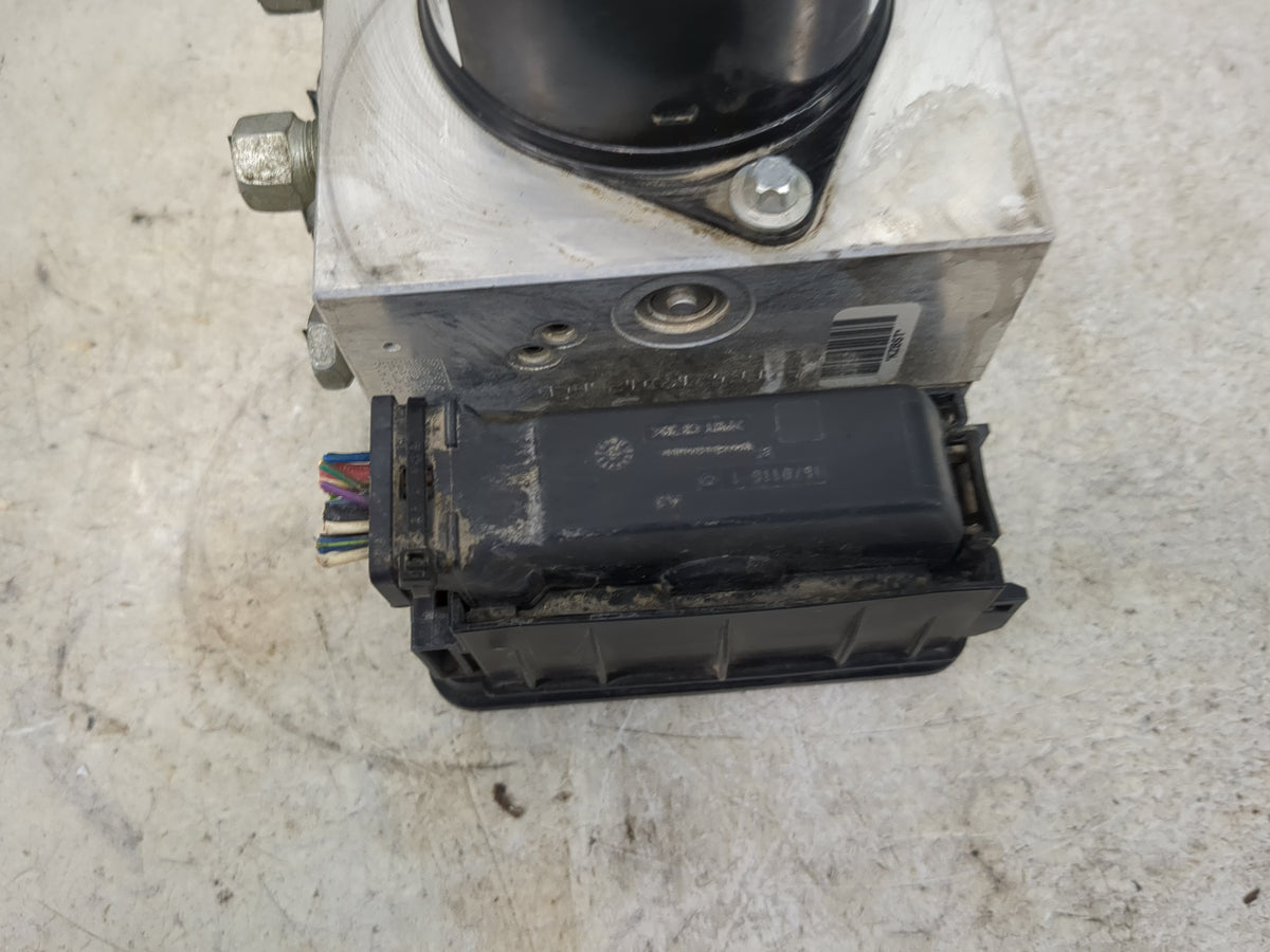 2016 Chevrolet Malibu Anti-Lock Brake ABS Pump Module Actuator OEM P/N:22936598 Fits OEM Used Auto Parts - Oemusedautoparts1