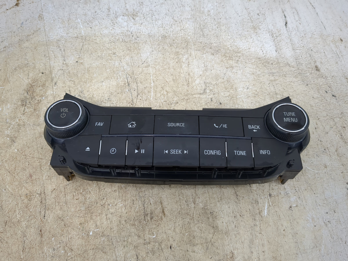 2014-2016 Chevrolet Malibu Radio Control Panel Black 1520366 - Oemusedautoparts1.com