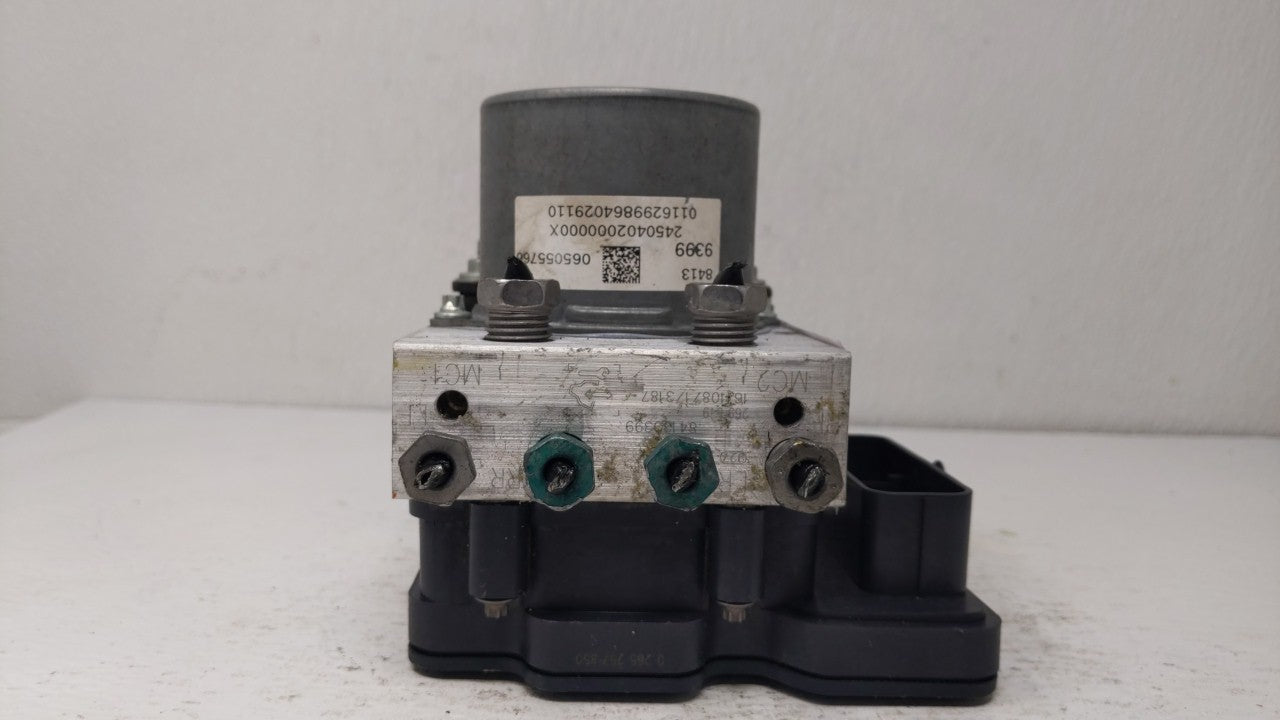 2017 Chevrolet Malibu ABS Pump Control Module Replacement P/N:84139399 Fits OEM Used Auto Parts - Oemusedautoparts1.com