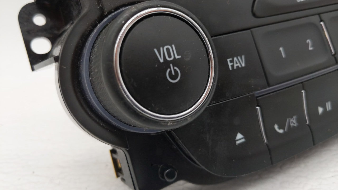2014-2016 Chevrolet Malibu Radio Control Panel 164256 - Oemusedautoparts1.com