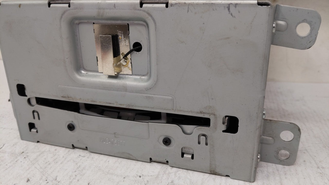 2016 Chevrolet Malibu Am Fm Cd Player Radio Receiver - Oemusedautoparts1.com