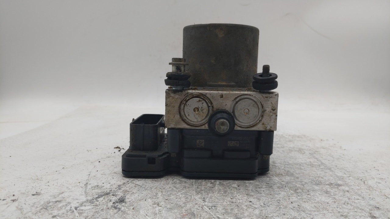 2016 Chevrolet Malibu ABS Pump Control Module Replacement P/N:065055766 23410405 Fits OEM Used Auto Parts - Oemusedautoparts